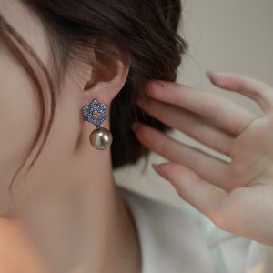 Chic Floral Pearl Earrings for Women, Lightweight Luxury S925 Silver Camellia Design, Unique Fashion Jewelry