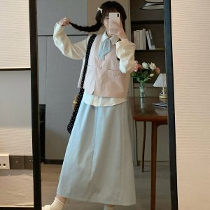 Chic Japanese-Style Layering Slim-Fit White Shirt - Versatile Loose Casual Top for Women, Perfect for Early Spring Fashion