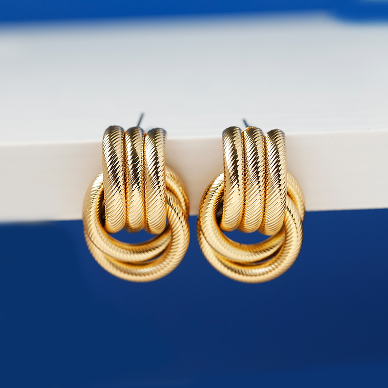 Chic Metal Round Woven Earrings for Women - Versatile European and American Design, Perfect for Birthdays, Gatherings, and Dates