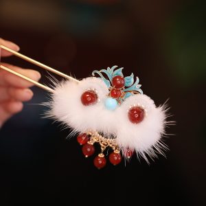 Children's U-Shaped Hairpin - Fluffy Cute Lion Design, Classical Chinese Style Hair Accessory for Festive Occasions