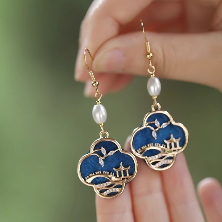 Chinese Classical Style Earrings for Women - Retro Han Design Clear Ear Pendants, National Style Accessories