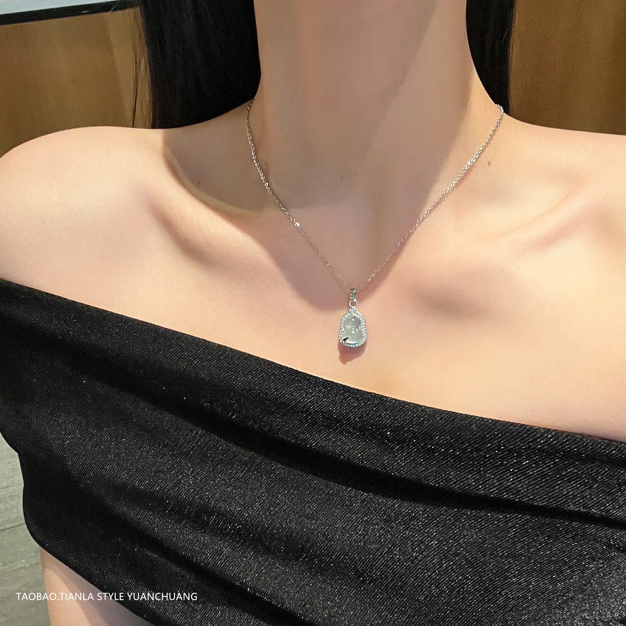 Chinese-Style Bamboo Leaf Jade Gourd Necklace for Women, Light Luxury Clavicle Chain, National Style Ancient Accessory