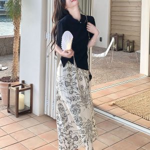 Chinese-Style Black Buttoned Shirt & Printed Half Skirt Set - Women's High-End Summer 2025 Two-Piece Suit