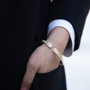 Chinese Style Lucky Cat Pure Silver 9999 Gold-Plated Cuff Bracelet for Women - Ancient Method Open Bangle Gift