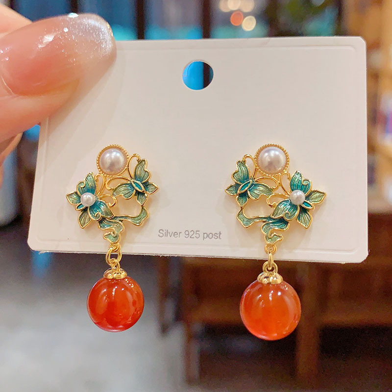 Chinese-Style Traditional Dripping Oil Butterfly Stud Earrings for Women - Elegant Palace Style Drop Earrings, High-End Ear Accessories