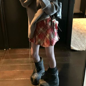Christmas & New Year Red Plaid Pleated Short Skirt - Women's British College Style 90s Aesthetic Fashion