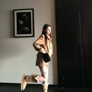 Classic Retro Wool Double-Breasted Lapel Jacket and Shorts Set for Women - Winter Fashion Essential
