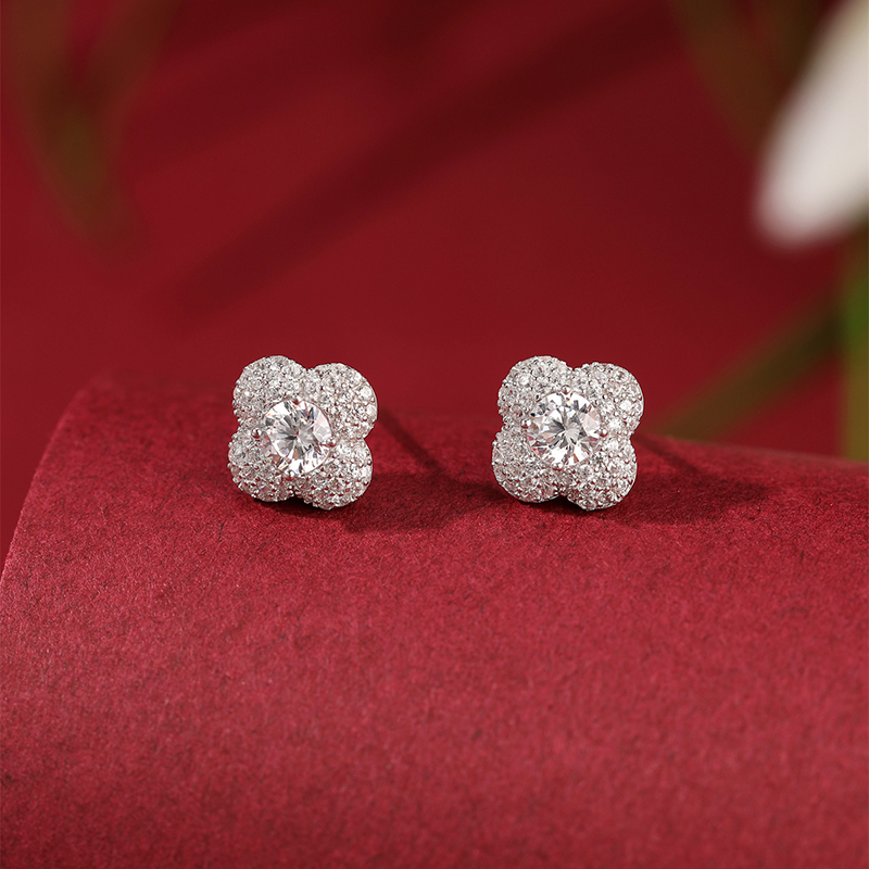 Classy Four-Leaf Clover Silver Earrings for Women - Sparkly Diamond-Studded Ear Studs, Versatile Fashion Accessories