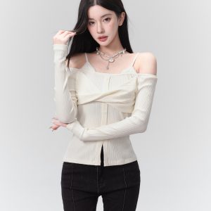 Cocoa Sweet Tea Pure Desire Off-Shoulder Knitted Top - Slim Fit Fake Two-Piece Style, Trendy Y2K Fashion, Perfect for Casual Wear