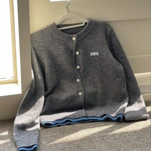 Color Block Knitted Cardigan - Soft Long Sleeve Fake Two-Piece Sweater for Autumn and Winter Fashion