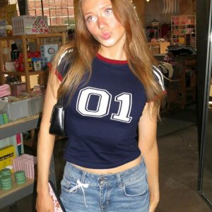Color-Blocked Cropped T-Shirt with Striped Letters - Slim Fit Round Neck Short Sleeve American Street Casual Style