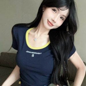 Color-Blocked Short Sleeve Crop Top - Unique Design, Fitted Style for a Sweet and Spicy Look, Perfect for Y2K and 90s Fashion.