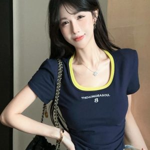 Color-Blocked Short Sleeve Crop Top - Unique Design, Fitted Style for a Sweet and Spicy Look, Perfect for Y2K and 90s Fashion.