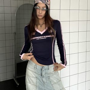 Color-Blocked V-Neck Long Sleeve T-Shirt - Slim-Fit Jersey Top for Trendy American Style, Perfect for Y2K and Streetwear Looks