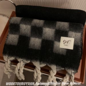 Color-Blocking Scarf - Soft Korean-Style Shawl, Thick Warm Long Versatile Neck Warmer for Cozy Winter Fashion