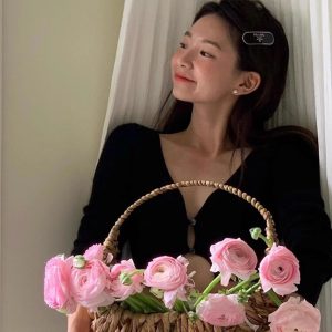 Colorful Mother-of-Pearl Aurora Mirror Earrings for Women, Light Luxury Style, Perfect for 90s and Y2K Fashion Trends