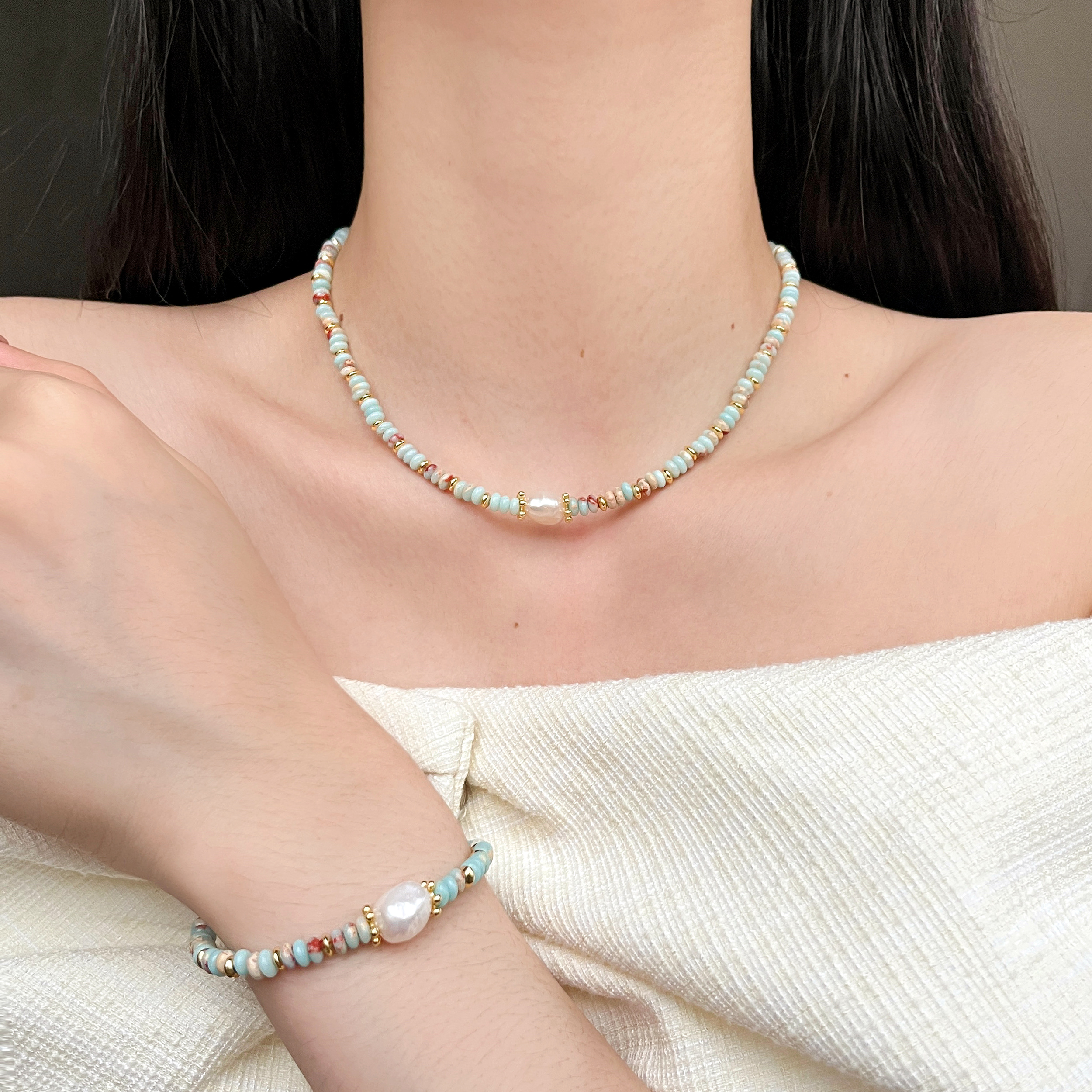 Colorful Natural Jade Bead Necklace for Women - Light Luxury High-End Pearl Collarbone Chain, Trendy Accessory for Modern Style