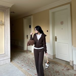 Colorful Two-Tone Fleece Sweatshirt Set with Exquisite Details - Trendy Casual Wear for a Sunny Vibe