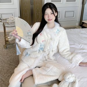 Coral Fleece Pajamas Set for Women - Autumn Winter Thickened National Style Homewear for Cozy Comfort