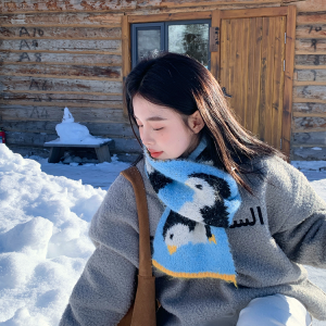 Cute Knitted Penguin Scarf for Women - Versatile Warm Wool Neck Warmer for Winter 2024, Cozy Fashion Accessory