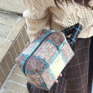 Cute Retro Woolen Makeup Bag - Portable Soft Storage Bag with Hand-held Design, Ideal for Travel and Daily Use