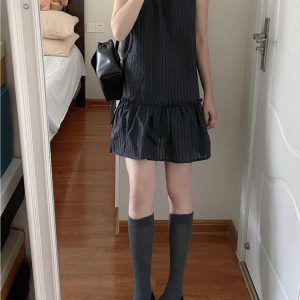Dark Striped Halter Neck Dress for Women, Summer French Style, Sexy Sleeveless Slim Fit, Patchwork Design, Ruffled Skirt, Y2K Fashion