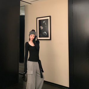 Deconstructed Art Vintage U-Neck Knit Sweater Top with Tie Design for Women - Perfect Winter Layering Piece