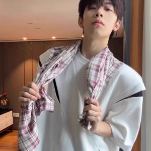 Deconstructed Patchwork Shoulder T-Shirt with Knife-Cut Shoulder Pads, Short Sleeves, American Style, High-End Fashion for Men