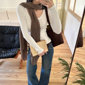 Delicate Lines Long U-Neck Base Shirt - Basic Popchee Style in 3 Colors, Perfect for Effortless Layering and Flattering Fit