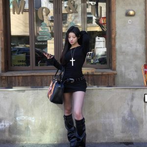 Eccentric Off-Shoulder Black Long Sleeve Dress with Waist-Cinching Design and Fitted Short Skirt - Sexy Figure-Flattering Style