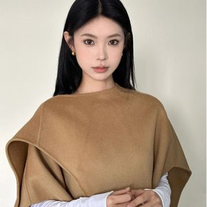 Elegant Cape-Style Woolen Coat for Women - High-End Quality, Autumn & Winter Fashion, Chic Layering for Fall/Winter 90s Inspired Style