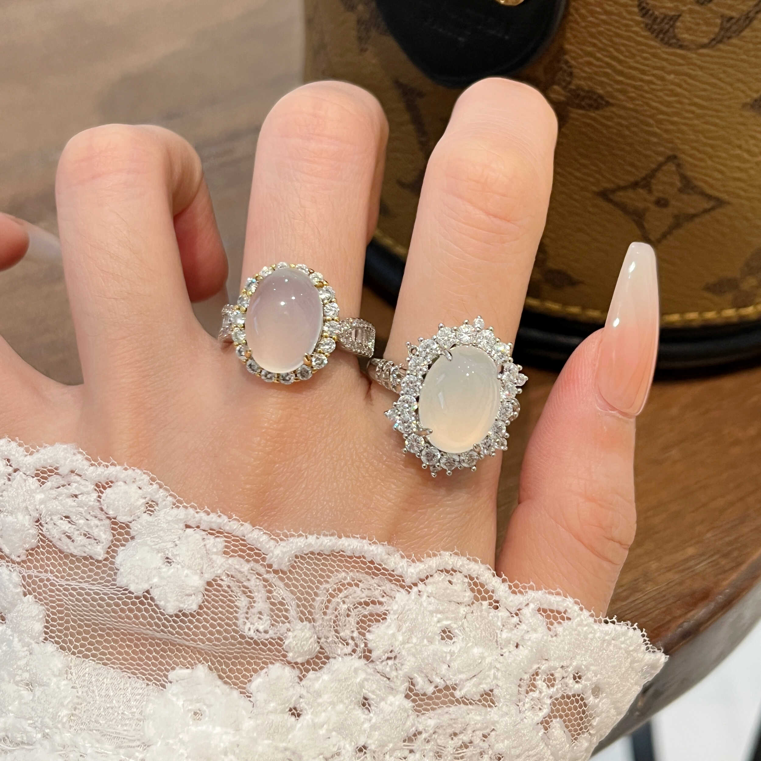 Elegant Chinese-Style Natural Ice Imitation White Jade Open Finger Ring for Women - Unique High-End Light Luxury Fashion Accessory