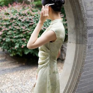 Elegant Chinese-Style Silk Jacquard Sleeveless Dress for Women - Slimming Waist-Cinching Mid-Length Summer 2023 Fashion