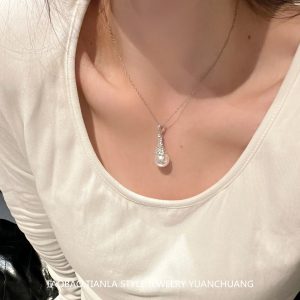 Elegant Flashing Diamond Snow Tower Pearl Necklace for Women, Pure Silver Collarbone Chain, Light Luxury, Exquisite Design