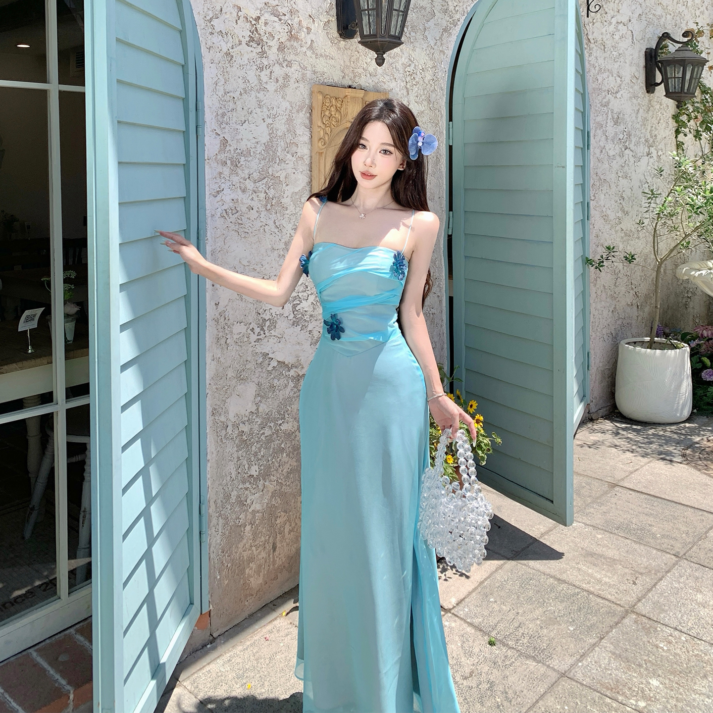 Elegant French-Style Blue Three-Dimensional Flower Strap Long Dress with Waist-Cinching Slimming Effect - Perfect Beach Vacation Dress