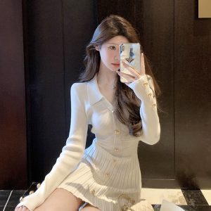 Elegant French-Style Long-Sleeve Knitted Dress for Women, Waist-Cinching V-Neck, Short Skirt, Perfect for Autumn and Winter Fashion