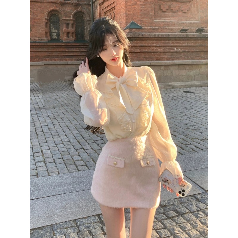 Elegant French-Style Short Jacket for Women - Petite Fit - Spring 2023 Collection - Perfect for Skirt and Shirt Two-Piece Set