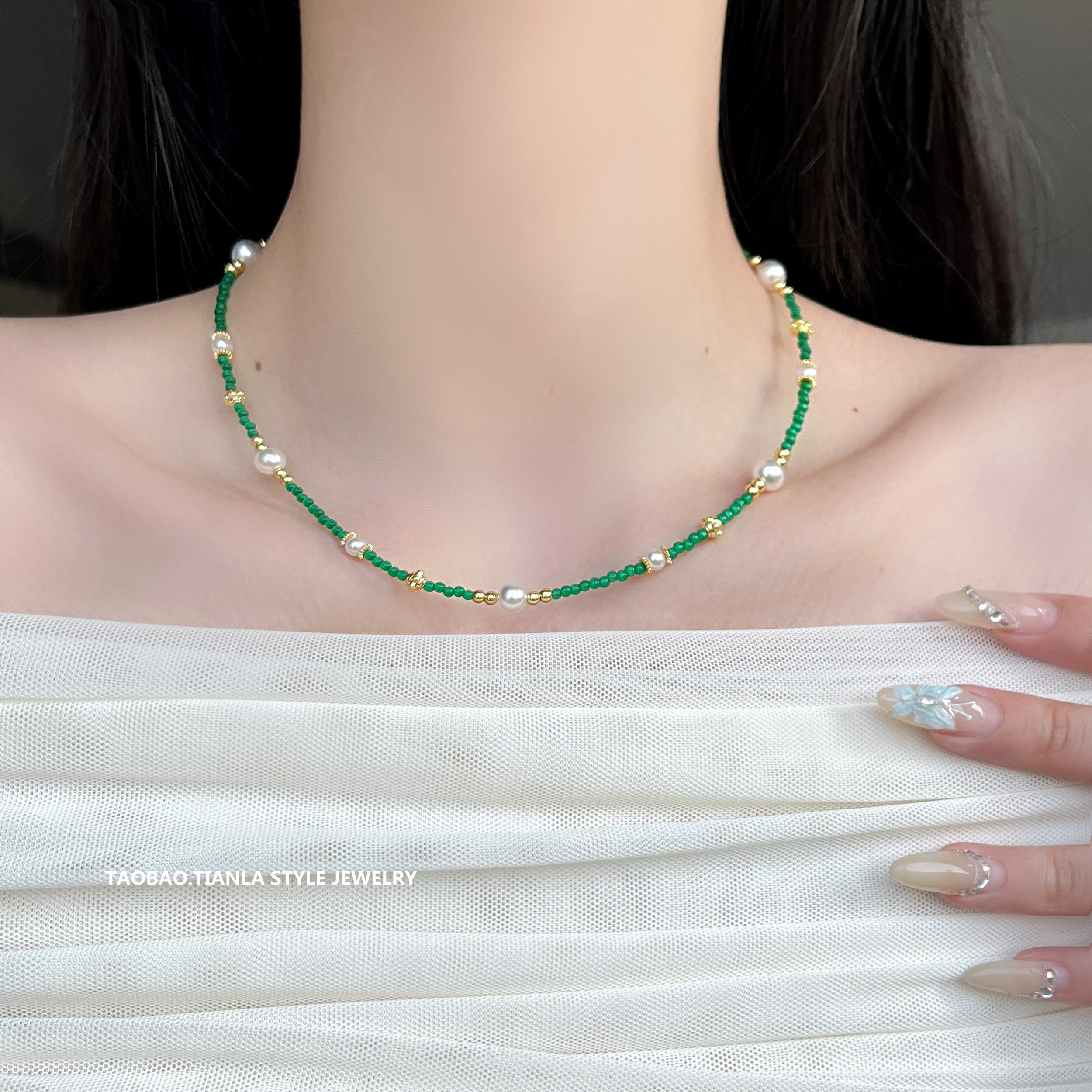 Elegant Green Cat's Eye Stone Pearl Necklace for Women - Versatile Light Luxury Clavicle Chain with Exquisite Millet Beads