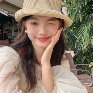 Elegant Hepburn-Style Floral Pearl Sun Hat for Women - 2025 New Model, Sun Protection Fisherman Hat, Vintage-Inspired Fashion Accessory