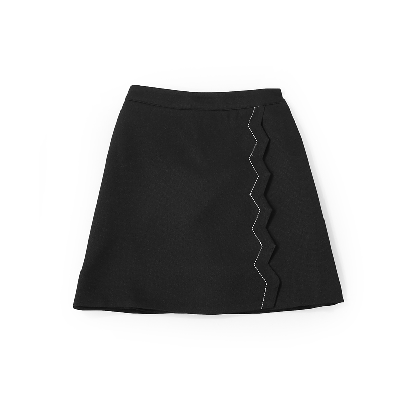 Elegant Korean Style Little Black Dress - Slimming Versatile Spring/Summer Fashion for Women - Chic and Timeless Design