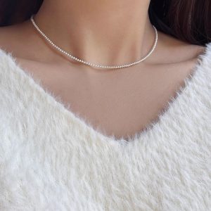 Elegant Layered Pearl Necklace - Light Luxury Collarbone Chain Accessory, French Design, Perfect for Stylish Layering and Chic Looks