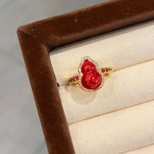 Elegant Open Finger Ring for Women - Super Bright Festive Big Red Gourd Design, Light Luxury, High-End Style