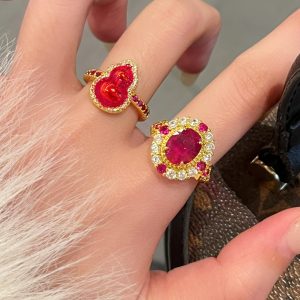 Elegant Open Finger Ring for Women - Super Bright Festive Big Red Gourd Design, Light Luxury, High-End Style