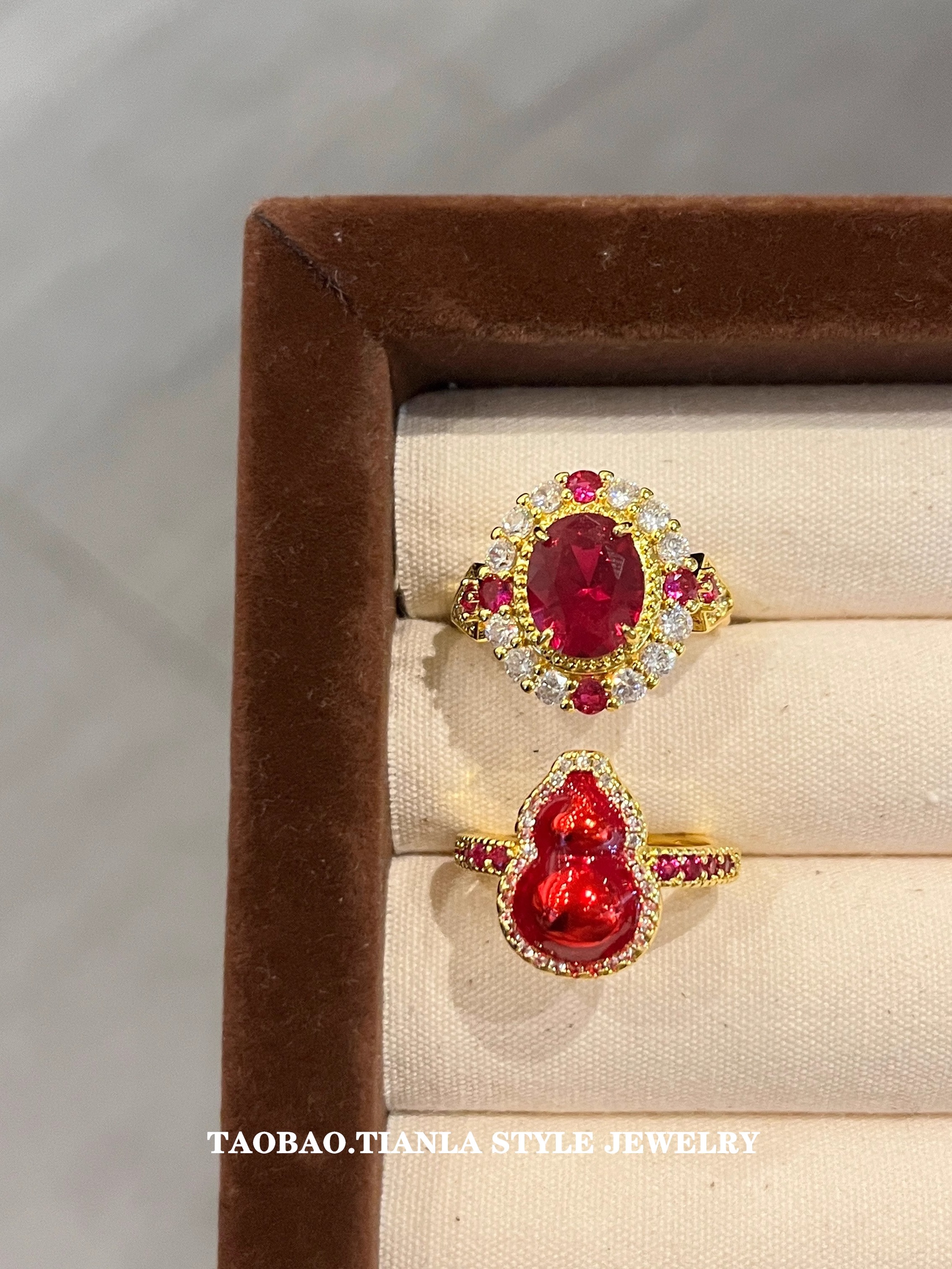 Elegant Open Finger Ring for Women - Super Bright Festive Big Red Gourd Design, Light Luxury, High-End Style