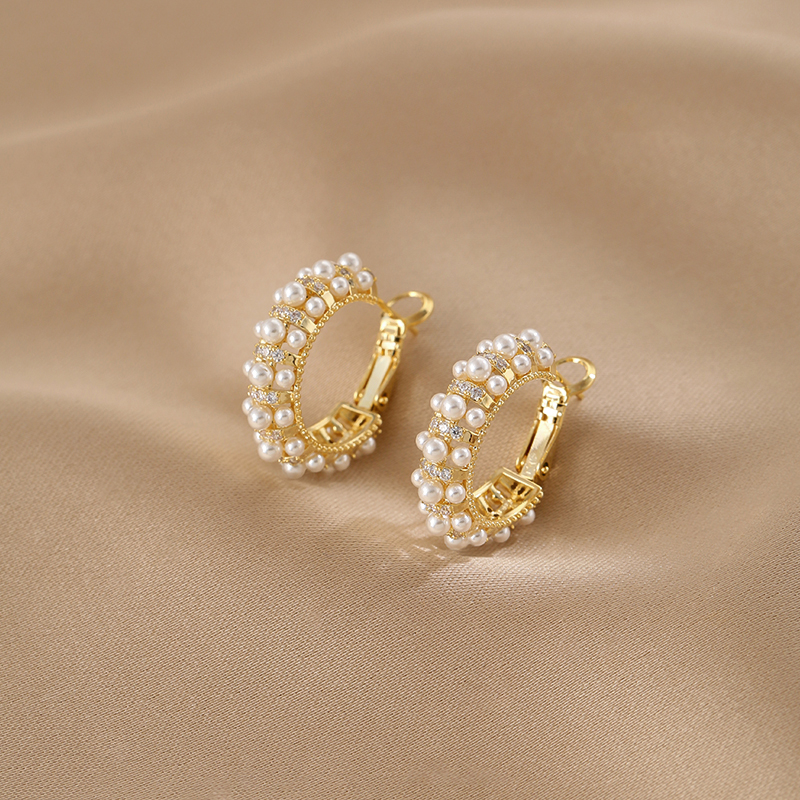 Elegant Pearl Earrings for Women, High-End 2025 Design, Exquisite Versatile Ear Clips and Hoops, Fashionable Accessories for Any Occasion