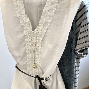 Elegant Petal-Edge Sleeveless Vest - High-Quality Women's Top, Unique Design, Stylish Wholesale Fashion