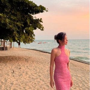 Elegant Shoulder-Cut Dress for Women - Thigh Texture, Hanging Neck Design, Spring/Summer Short Skirt, Chic & Stylish