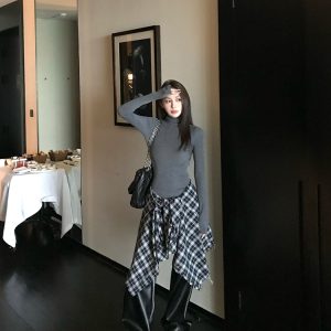 Elegant Street Black Motorcycle PU Leather Wide-Leg Pants for Women - Casual Loose Fit for Spring & Winter Fashion