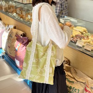 Embroidered Hollow Large Capacity Tote Bag in Fresh Light Green - Stylish Shoulder Bag for Everyday Use