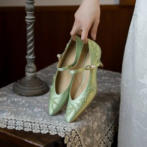 Embroidered Mary Jane Mid-Heel Shoes for Brides - National Style, Perfect for Qipao, Comfortable Daily Wear, Elegant Wedding Footwear
